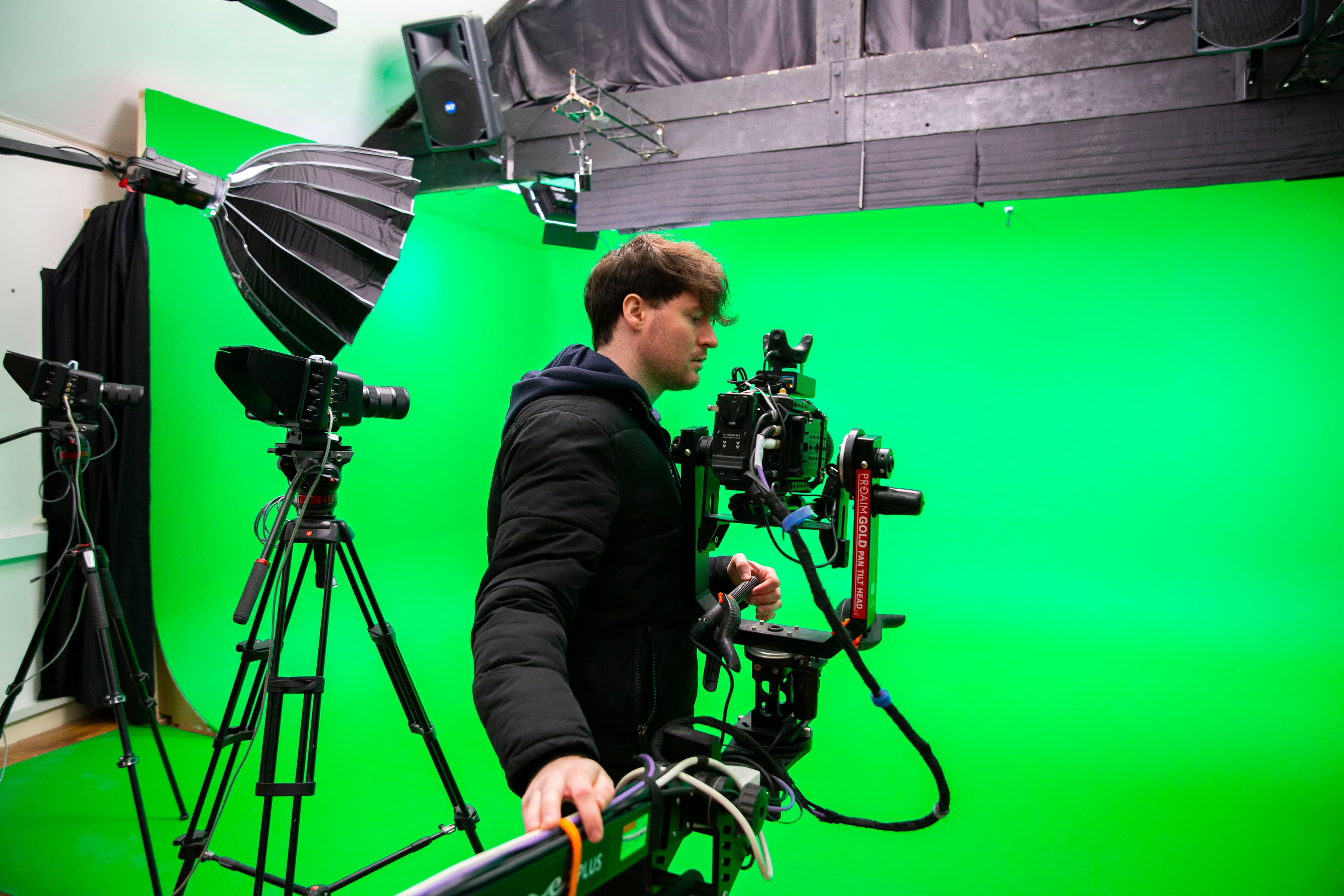 Behind the scenes virtual production stage